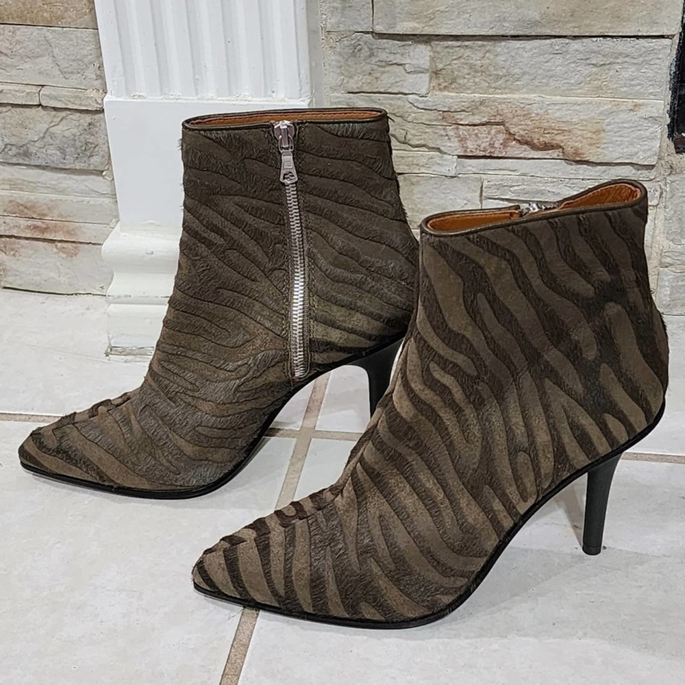 Rag & Bone Waylon Boot - Hair calf Moto Ankle Boot Taupe Zebra size 38.5 US 8.5 - Picture 4 of 15
